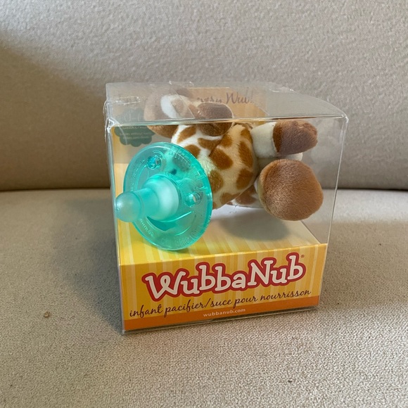 Wubbanub Giraffe Pacifier - Picture 2 of 7
